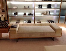 Gucci bench Gucci bench